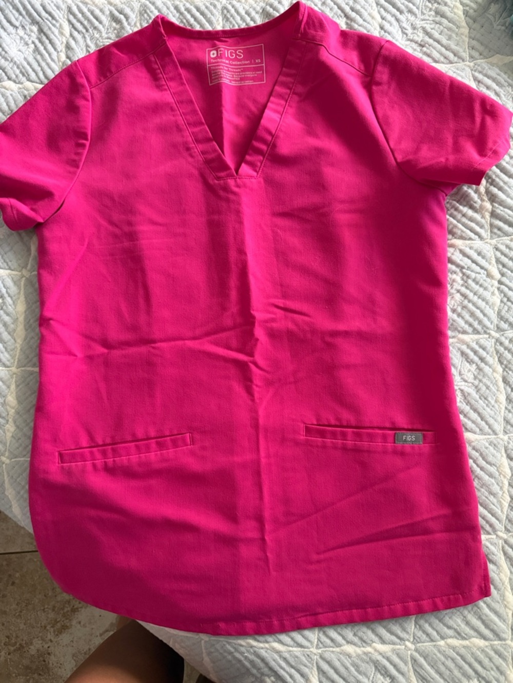 Figs shockin Pink V-Neck 2 pocket Scrub Top